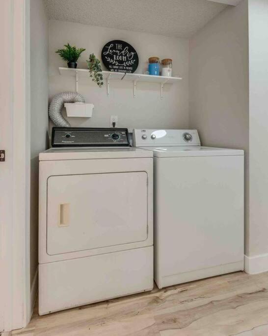 Cozy Home! 16 Min Away From Strip And Fremont Las Vegas Exteriör bild